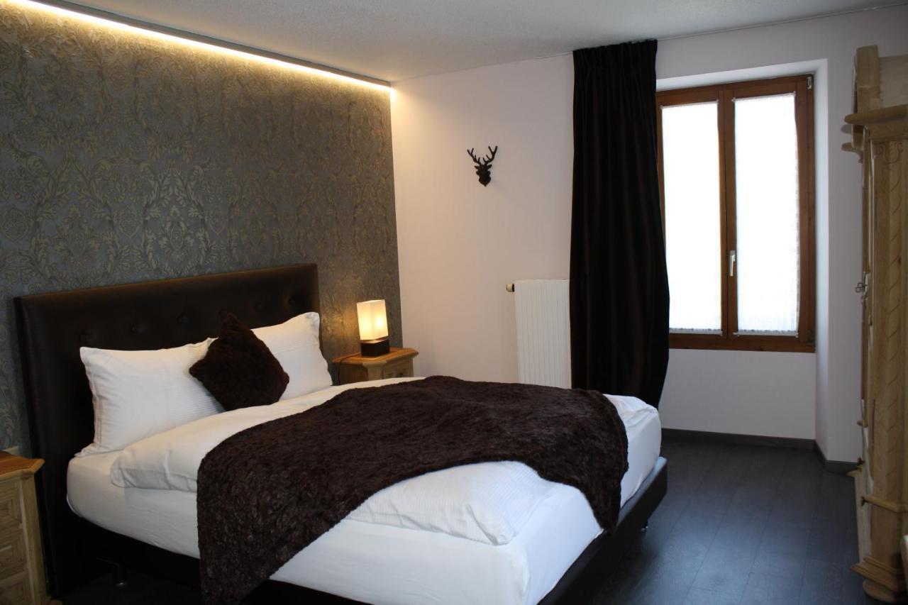 Hotel De La Gare Monthey Exteriör bild