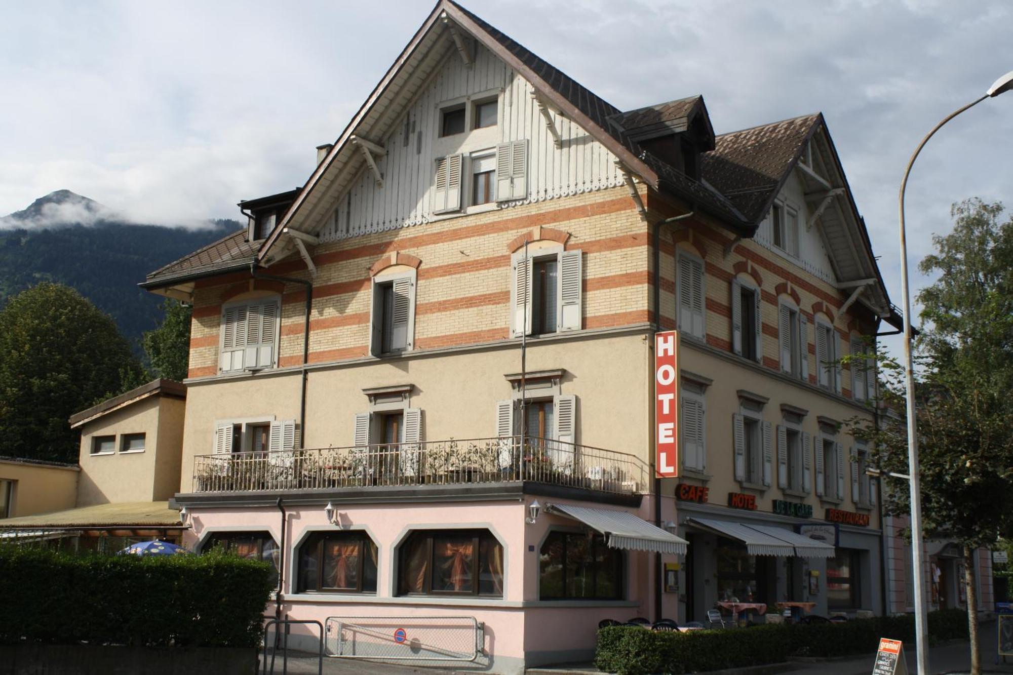 Hotel De La Gare Monthey Exteriör bild